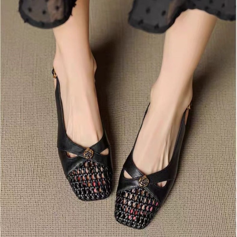 Women's French-style closed-to - огляд і ціна Sandals