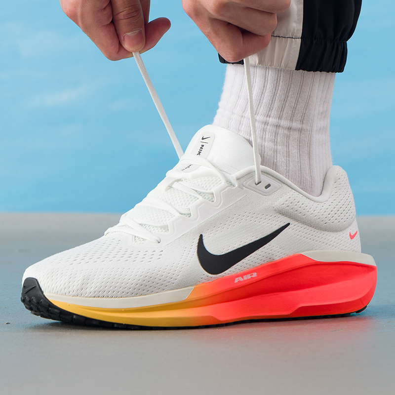 Nike Men's Shoes Original Ligh - огляд і ціна Lightweight Road Running Shoes