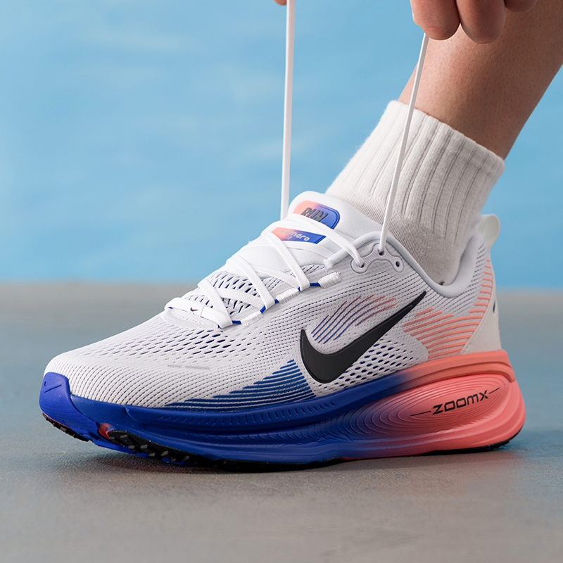 NIKE VOMERO 18 HM6803-114 Men' - огляд і ціна Lightweight Road Running Shoes